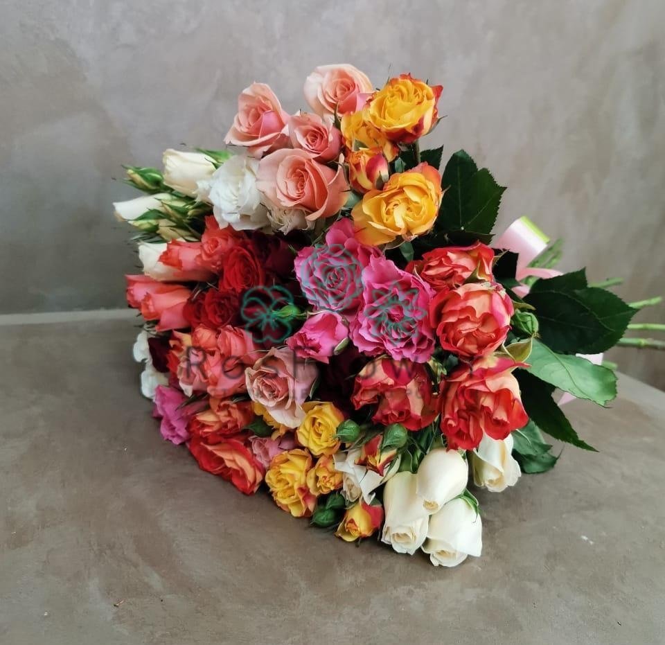 Букет цветов из: Розы в Долаково