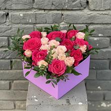 Цветочная композиция из Розы в коробке в Долаково