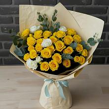 Букет цветов из:  Розы в Долаково