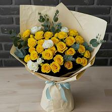 Букет цветов из:  Розы в Долаково