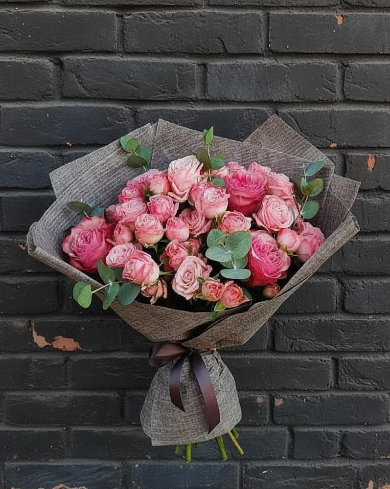 Букет цветов из: Розы в Долаково