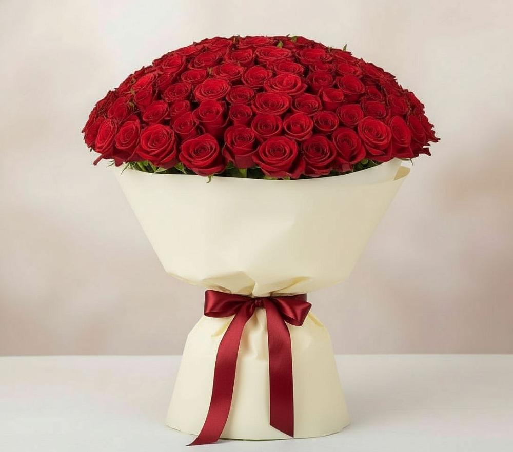 Букет 101 Красная роза Милано в Долаково