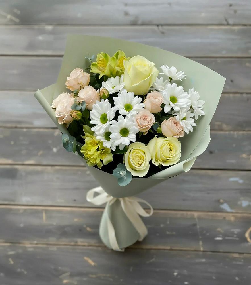 Букет цветов из: Альстромерии, Розы и Хризантемы в Долаково