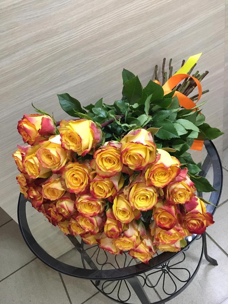 Букет Желтые розы в Долаково