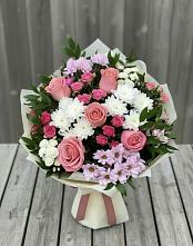 Букет цветов из:  Альстромерии, Гвоздики, Розы и Хризантемы в Долаково