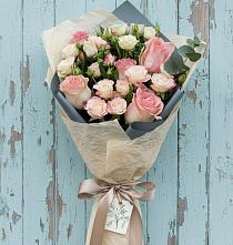 Букет цветов из:  Розы #REPLACE_PRED# Долаково