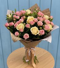 Букет цветов из:  Розы в Долаково