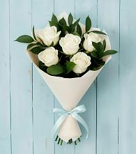 Букет цветов из:  Розы в Долаково