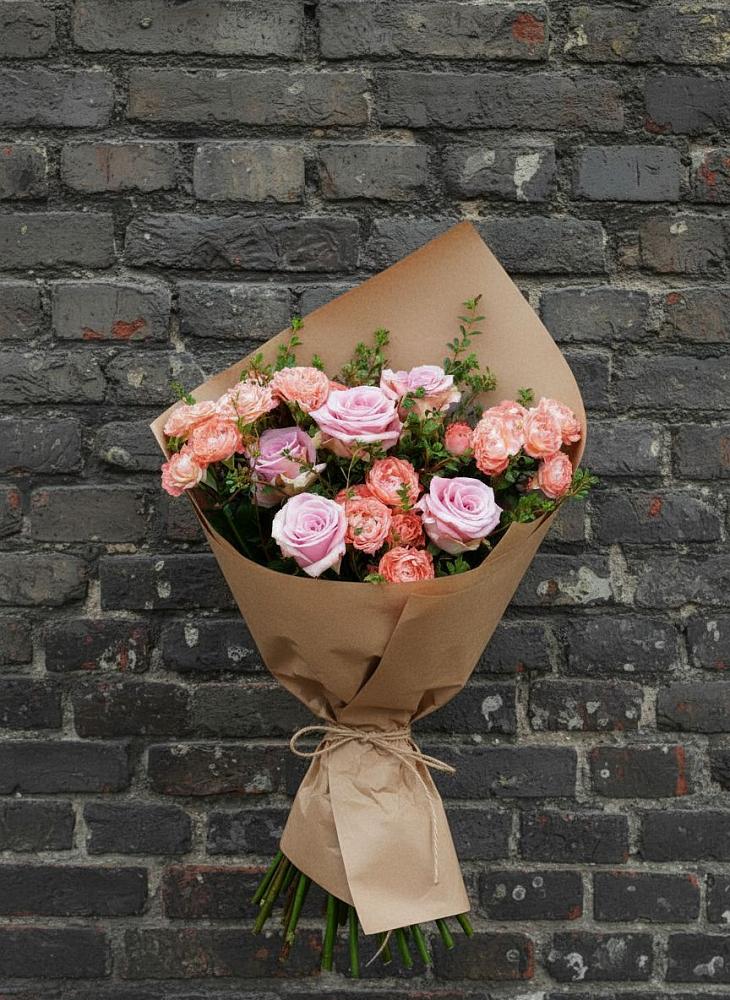 Букет цветов из: Розы в Долаково