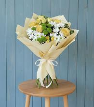 Букет цветов из:  Хризантемы и Розы в Долаково