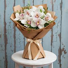 Букет цветов из:  Орхидеи и Розы #REPLACE_PRED# Долаково