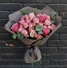 Букет цветов из:  Розы в Долаково