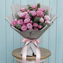 Букет цветов из:  Розы в Долаково